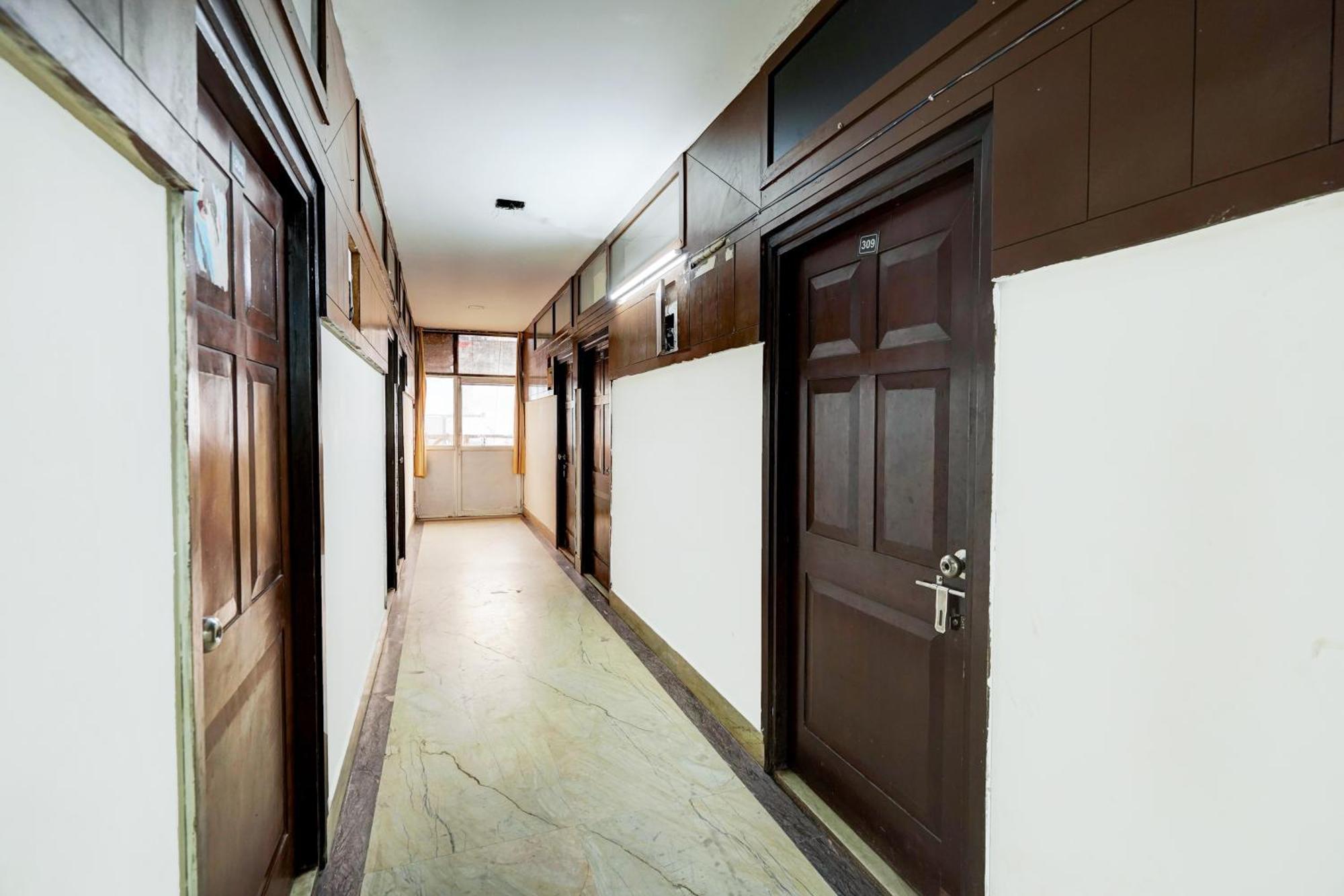 Hotel O Ashoka Inn Hotel Near Botanical Garden Noida Exterior photo